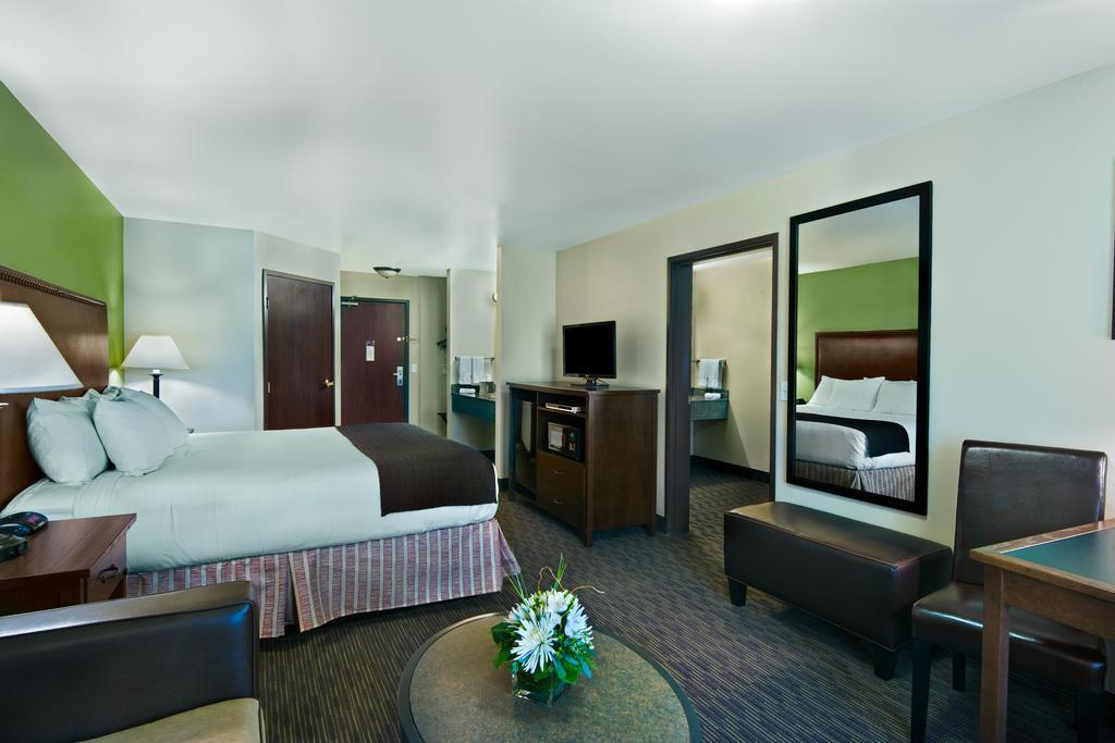 Oxford Suites Hermiston Buitenkant foto