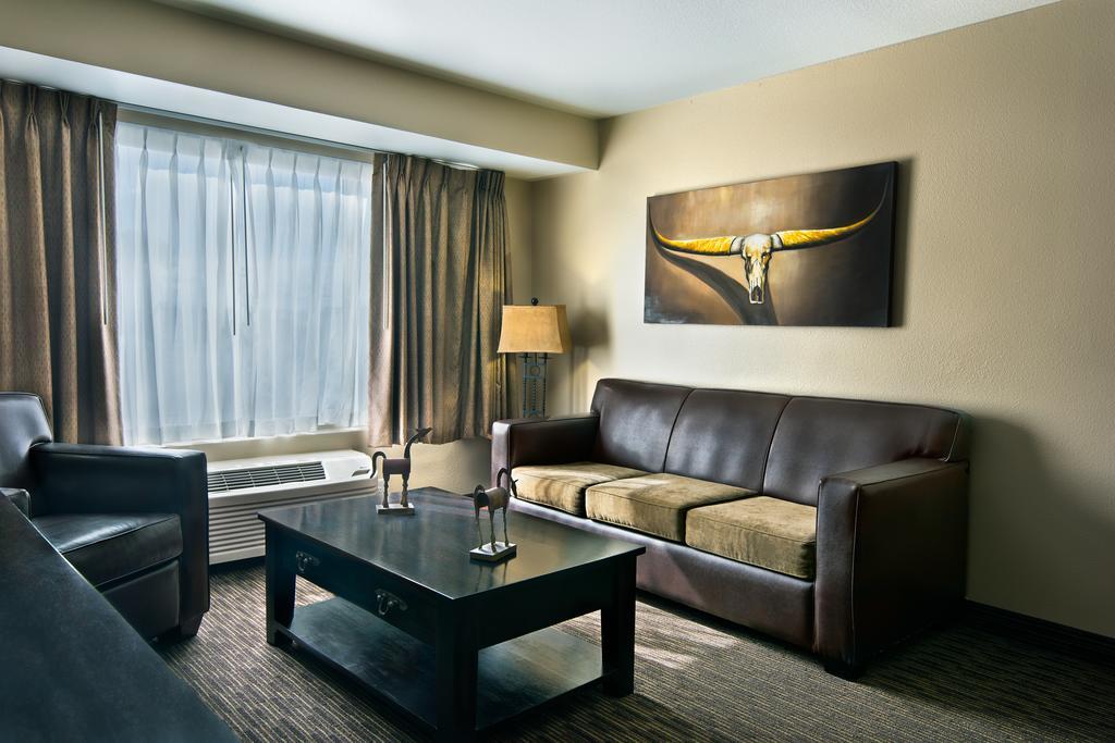 Oxford Suites Hermiston Buitenkant foto
