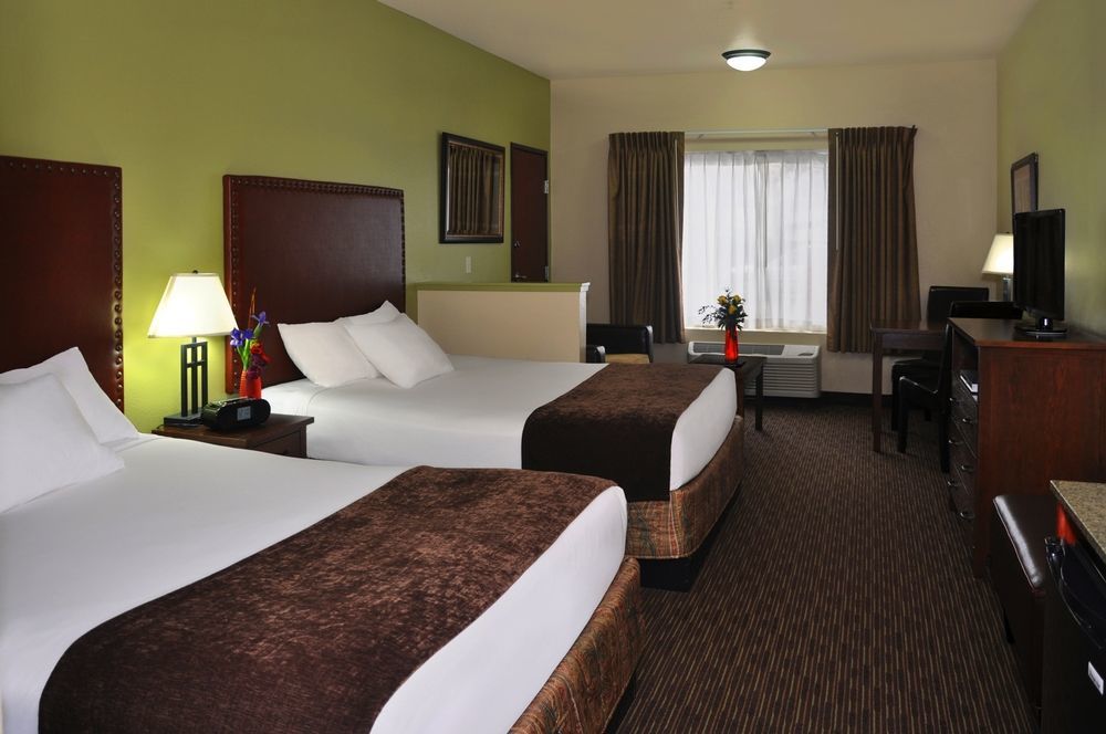 Oxford Suites Hermiston Buitenkant foto