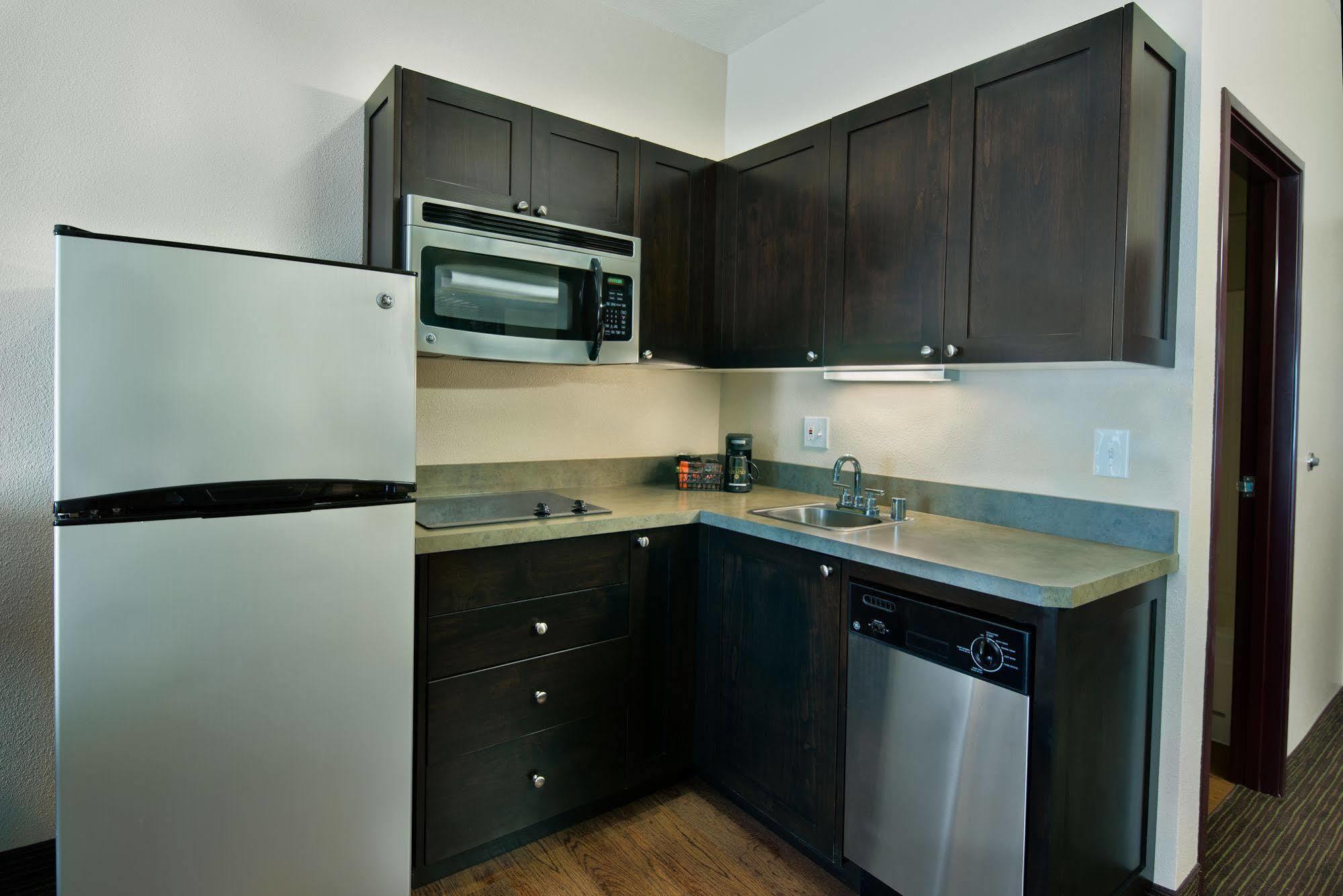 Oxford Suites Hermiston Buitenkant foto