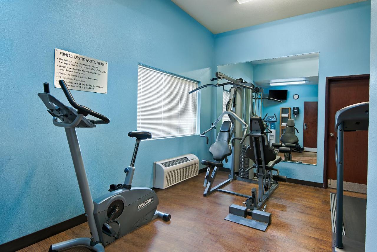 Oxford Suites Hermiston Buitenkant foto